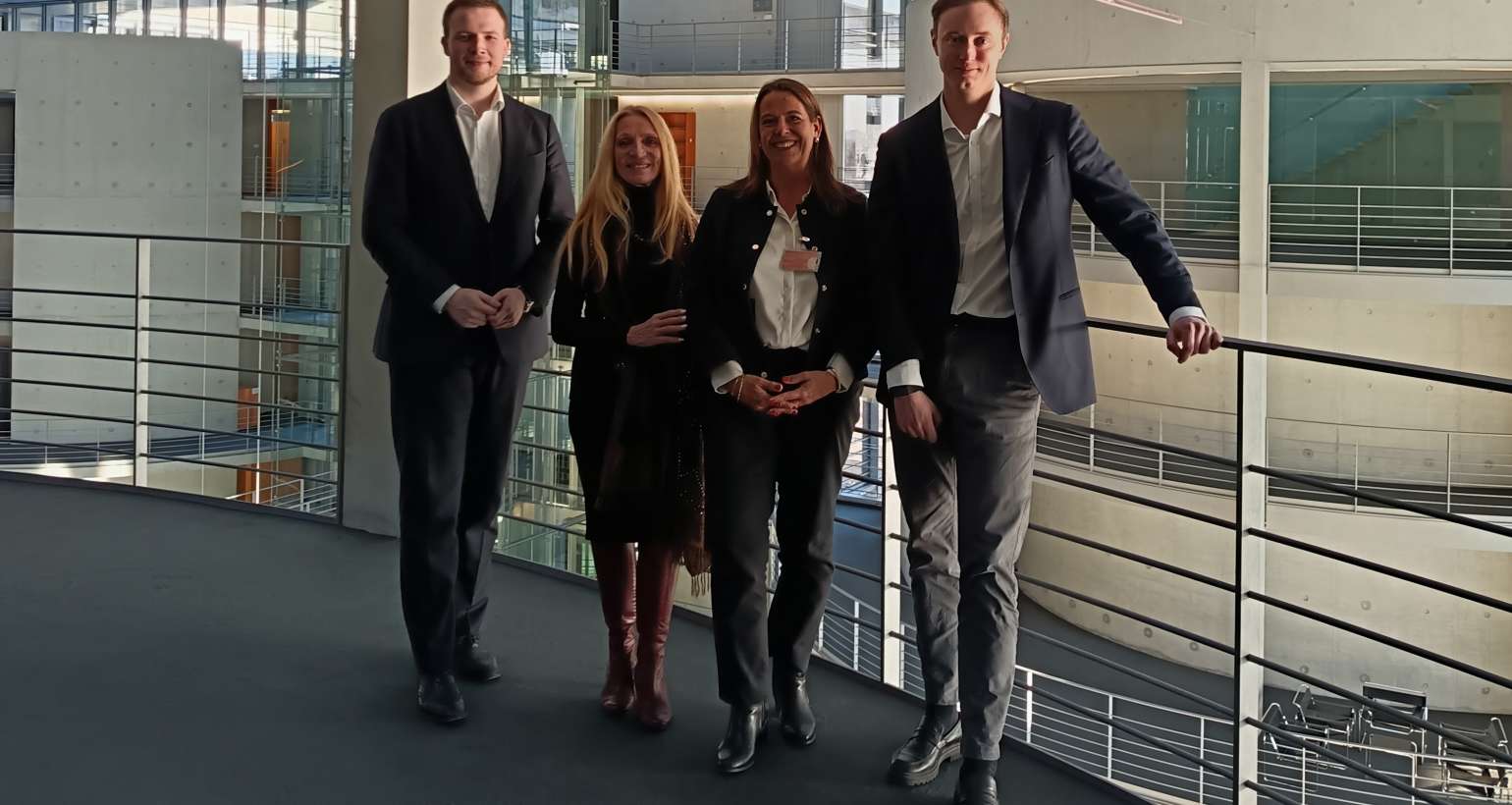 Besuch im Büro von Frau Demuth, Unterausschuss AKBP