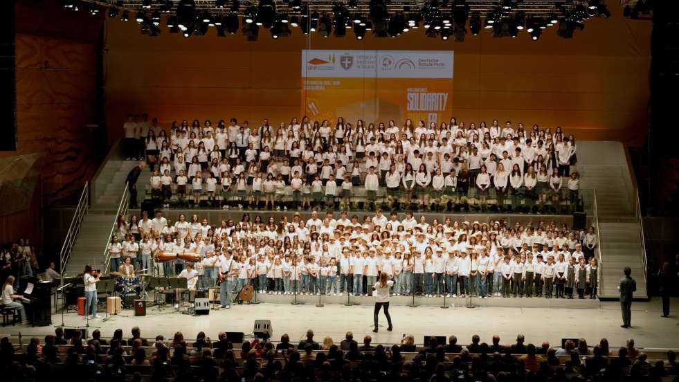 Solidaritätskonzert der internationalen Schulen Portos